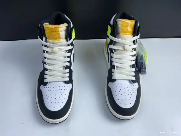 Rep 555088-118 JORDAN HIGH AIR GOLD' 1 'VOLT OG RETRO 0617